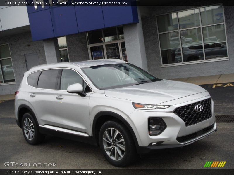Front 3/4 View of 2019 Santa Fe SEL Plus AWD