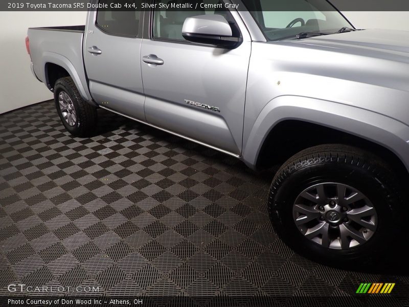 Silver Sky Metallic / Cement Gray 2019 Toyota Tacoma SR5 Double Cab 4x4