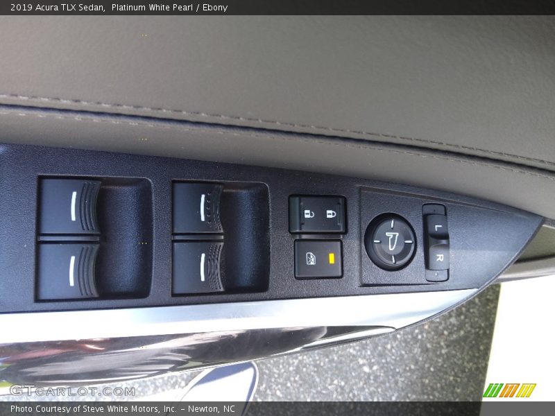 Platinum White Pearl / Ebony 2019 Acura TLX Sedan