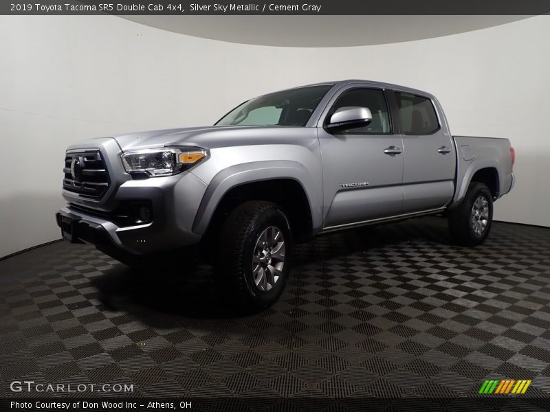 Silver Sky Metallic / Cement Gray 2019 Toyota Tacoma SR5 Double Cab 4x4