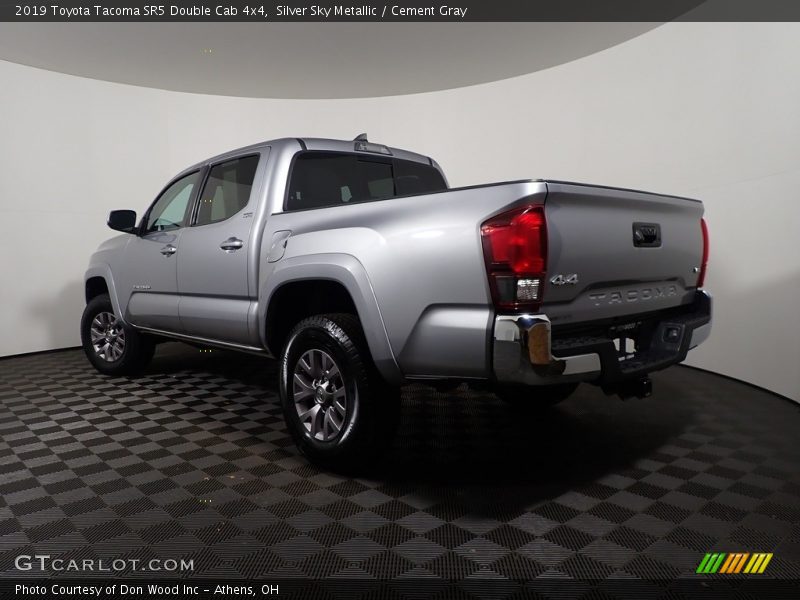 Silver Sky Metallic / Cement Gray 2019 Toyota Tacoma SR5 Double Cab 4x4