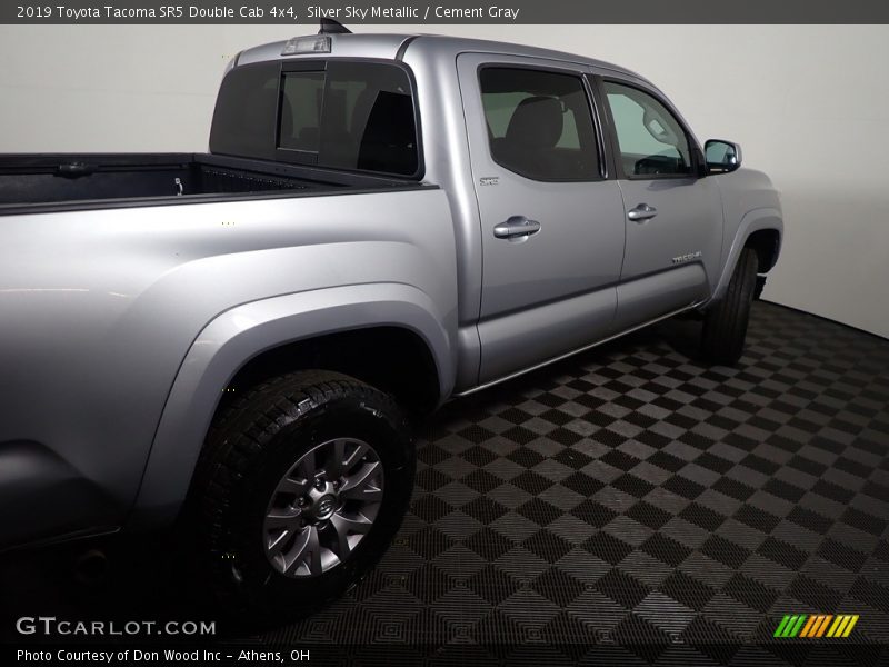 Silver Sky Metallic / Cement Gray 2019 Toyota Tacoma SR5 Double Cab 4x4