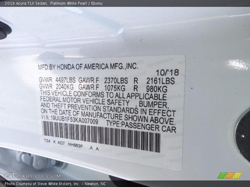 Platinum White Pearl / Ebony 2019 Acura TLX Sedan