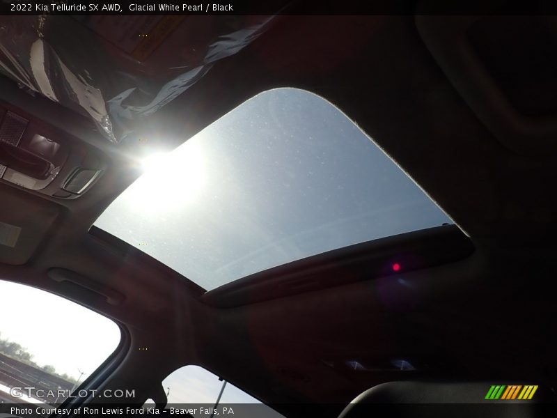 Glacial White Pearl / Black 2022 Kia Telluride SX AWD