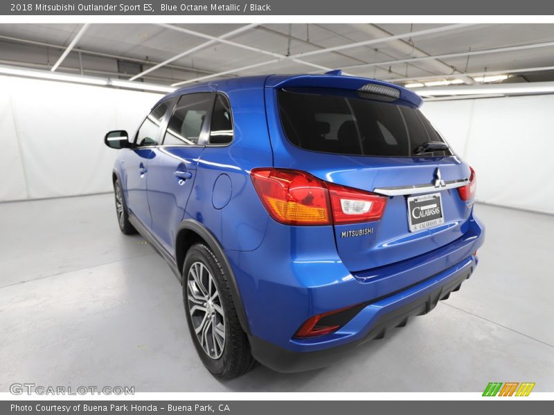 Blue Octane Metallic / Black 2018 Mitsubishi Outlander Sport ES
