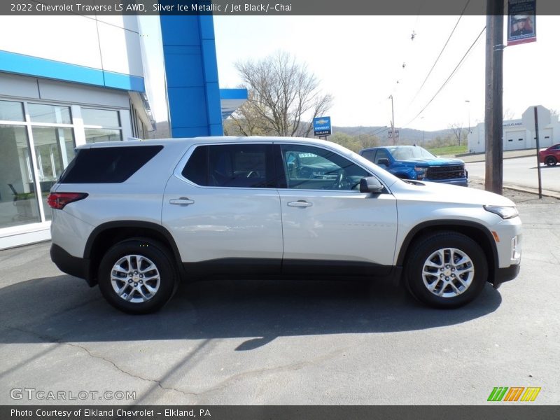 2022 Traverse LS AWD Silver Ice Metallic