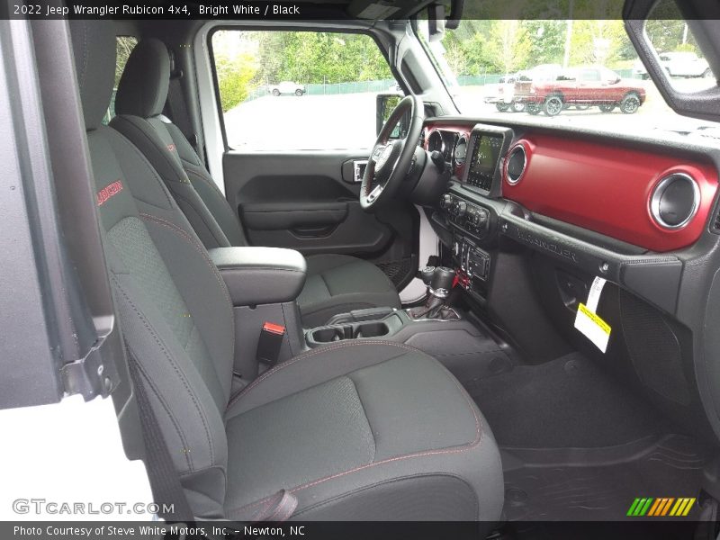 Front Seat of 2022 Wrangler Rubicon 4x4