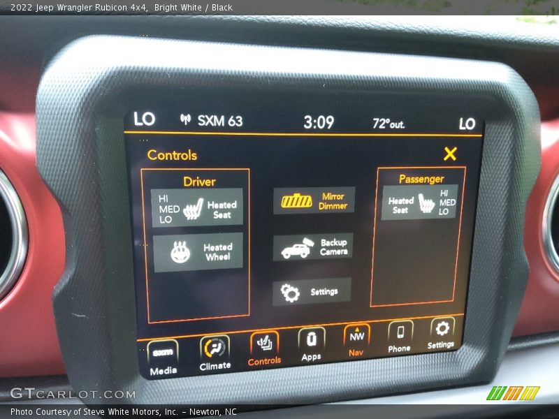Controls of 2022 Wrangler Rubicon 4x4