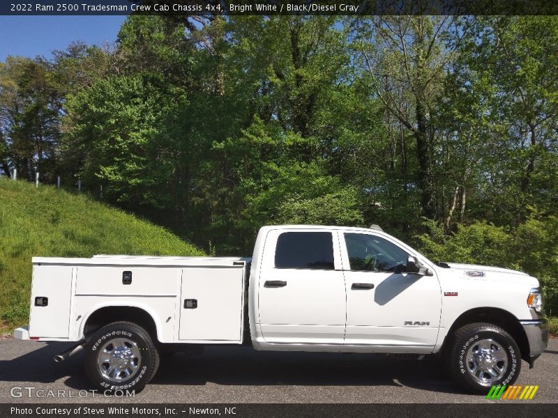Bright White / Black/Diesel Gray 2022 Ram 2500 Tradesman Crew Cab Chassis 4x4
