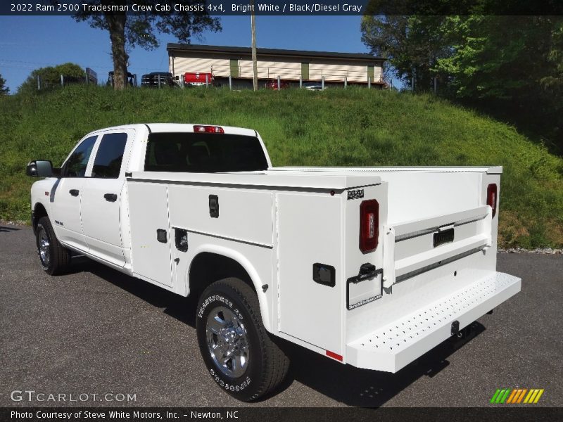 Bright White / Black/Diesel Gray 2022 Ram 2500 Tradesman Crew Cab Chassis 4x4