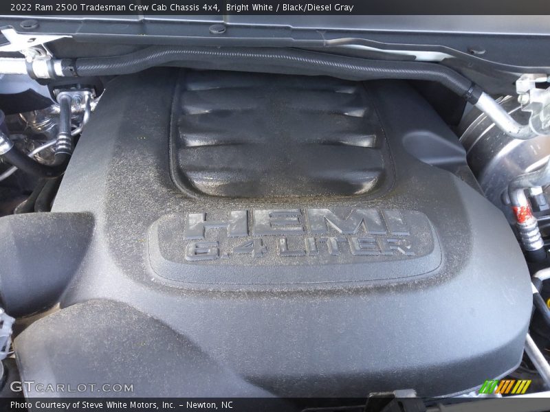 Bright White / Black/Diesel Gray 2022 Ram 2500 Tradesman Crew Cab Chassis 4x4