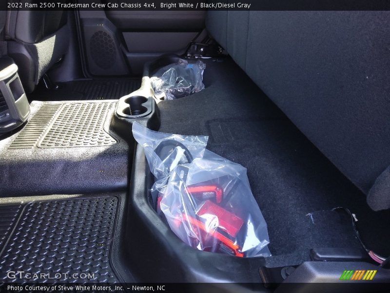 Bright White / Black/Diesel Gray 2022 Ram 2500 Tradesman Crew Cab Chassis 4x4