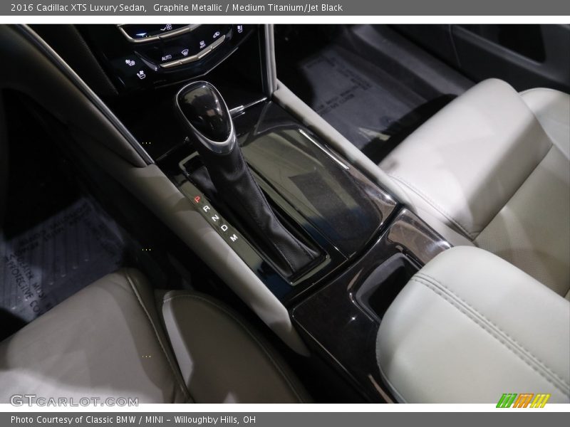 Graphite Metallic / Medium Titanium/Jet Black 2016 Cadillac XTS Luxury Sedan