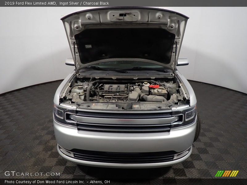 Ingot Silver / Charcoal Black 2019 Ford Flex Limited AWD