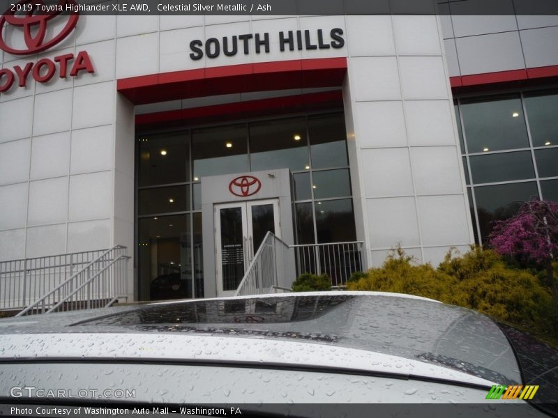 Celestial Silver Metallic / Ash 2019 Toyota Highlander XLE AWD