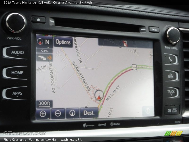 Celestial Silver Metallic / Ash 2019 Toyota Highlander XLE AWD