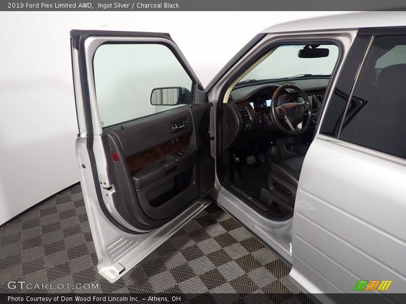 Ingot Silver / Charcoal Black 2019 Ford Flex Limited AWD