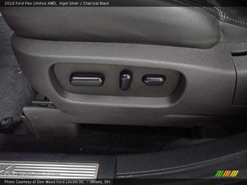 Ingot Silver / Charcoal Black 2019 Ford Flex Limited AWD