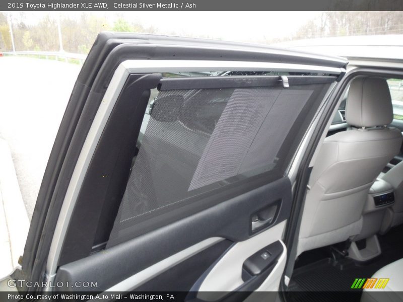 Celestial Silver Metallic / Ash 2019 Toyota Highlander XLE AWD