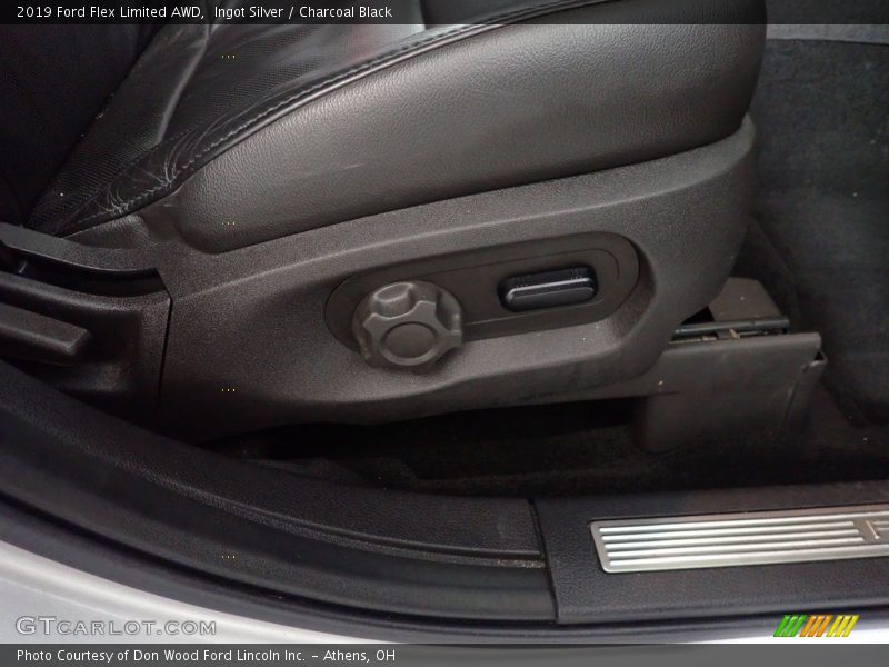 Ingot Silver / Charcoal Black 2019 Ford Flex Limited AWD