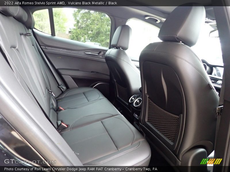 Vulcano Black Metallic / Black 2022 Alfa Romeo Stelvio Sprint AWD