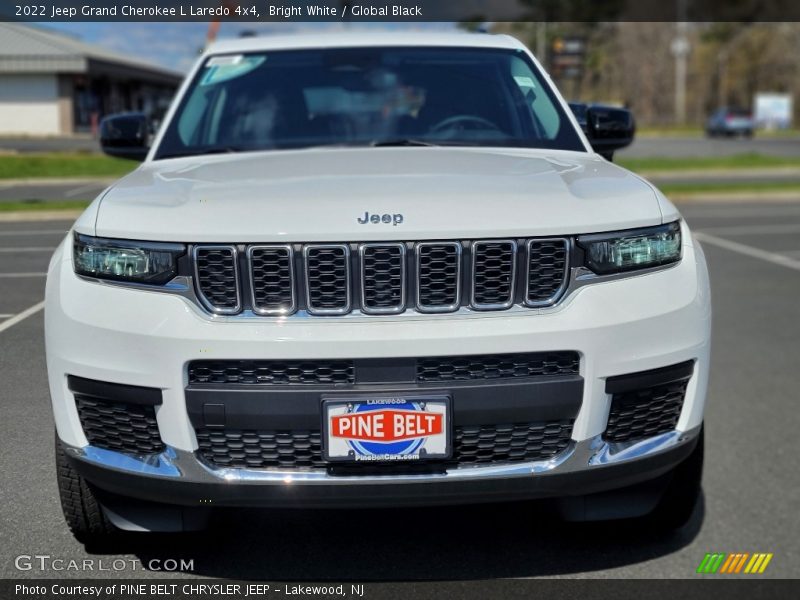 Bright White / Global Black 2022 Jeep Grand Cherokee L Laredo 4x4