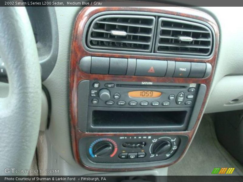 Medium Blue / Gray 2002 Saturn L Series L200 Sedan