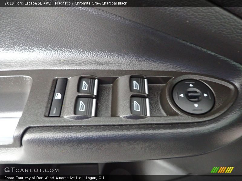 Magnetic / Chromite Gray/Charcoal Black 2019 Ford Escape SE 4WD