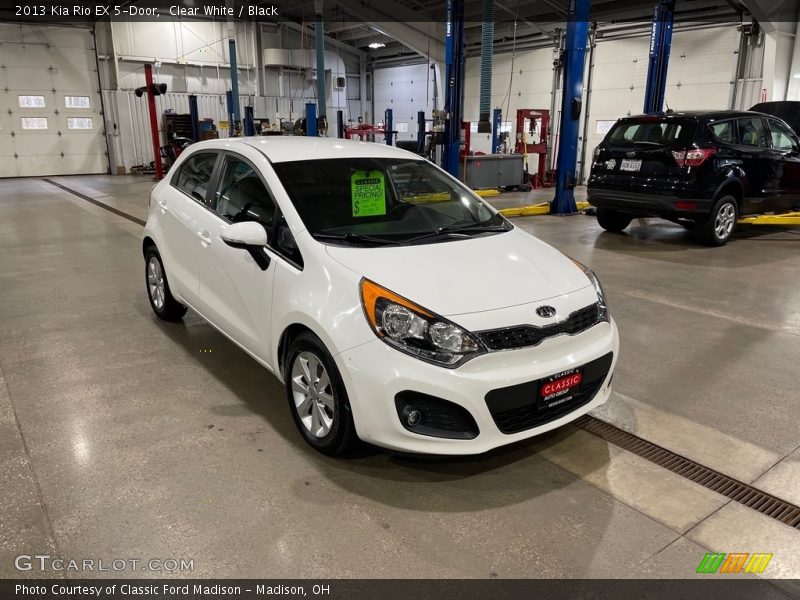 Clear White / Black 2013 Kia Rio EX 5-Door