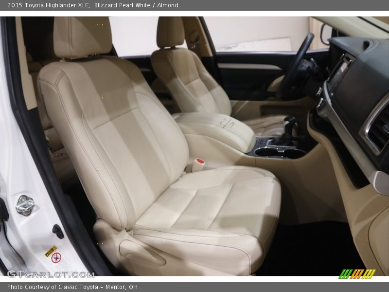 Blizzard Pearl White / Almond 2015 Toyota Highlander XLE