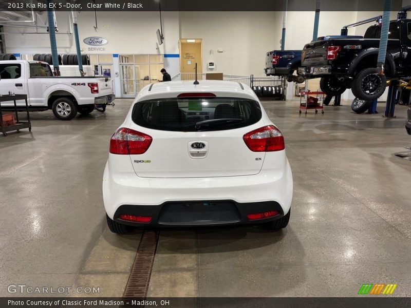 Clear White / Black 2013 Kia Rio EX 5-Door