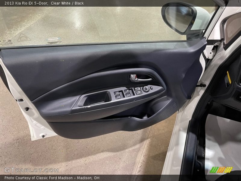 Clear White / Black 2013 Kia Rio EX 5-Door