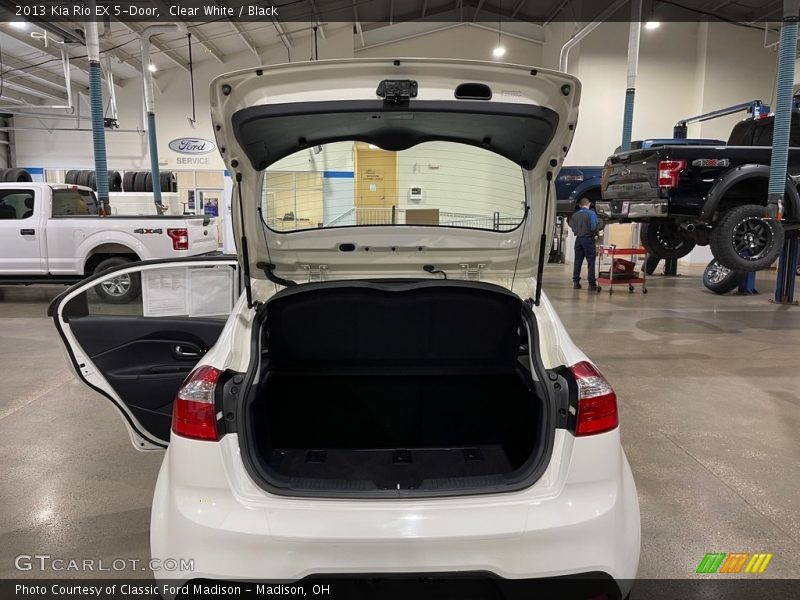 Clear White / Black 2013 Kia Rio EX 5-Door