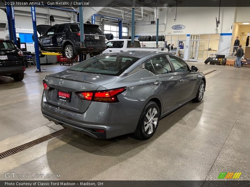 Gun Metallic / Charcoal 2019 Nissan Altima S
