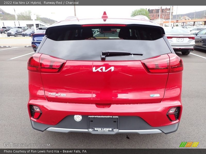 Runway Red / Charcoal 2022 Kia Niro LX Hybrid