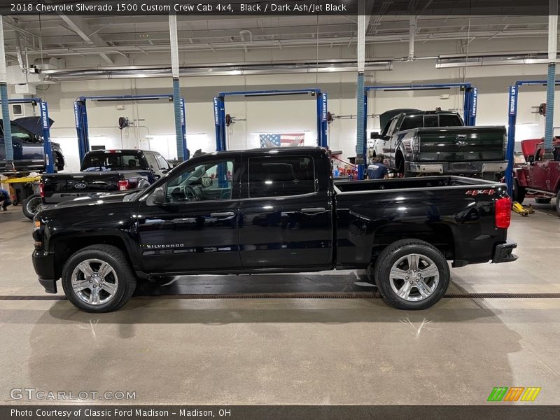 Black / Dark Ash/Jet Black 2018 Chevrolet Silverado 1500 Custom Crew Cab 4x4