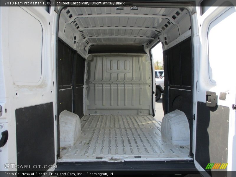 Bright White / Black 2018 Ram ProMaster 1500 High Roof Cargo Van