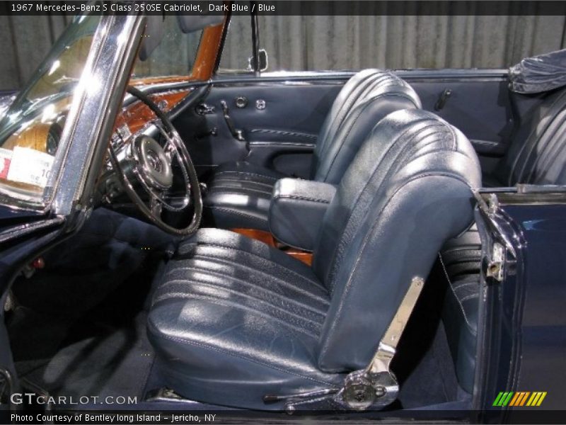Dark Blue / Blue 1967 Mercedes-Benz S Class 250SE Cabriolet