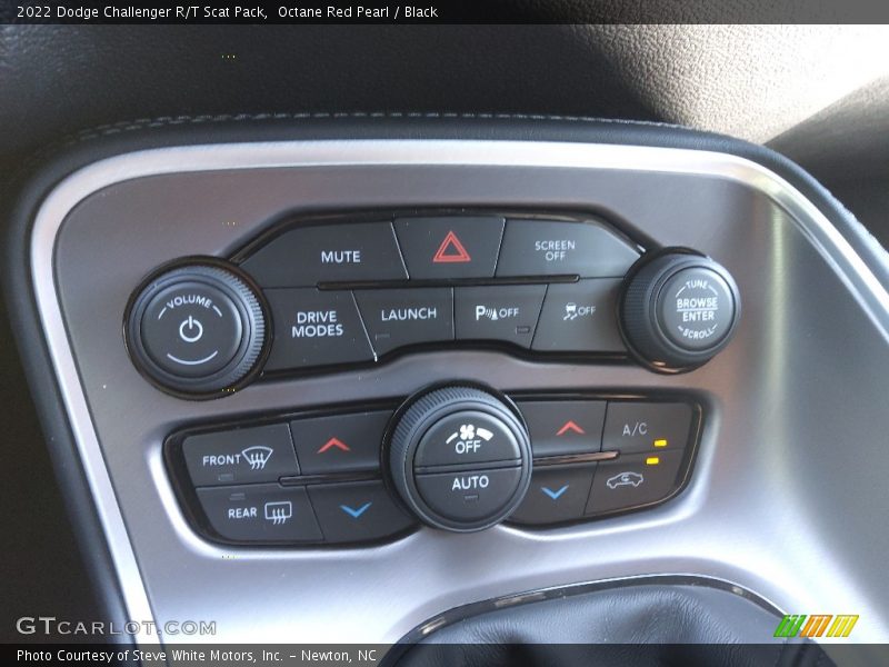 Controls of 2022 Challenger R/T Scat Pack