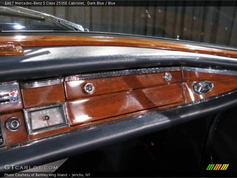 Dark Blue / Blue 1967 Mercedes-Benz S Class 250SE Cabriolet