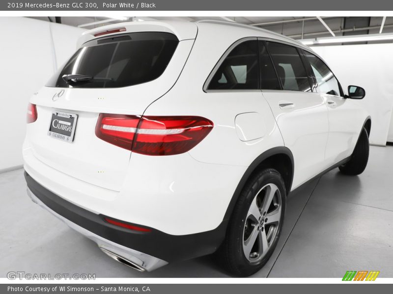 Polar White / Black 2019 Mercedes-Benz GLC 300
