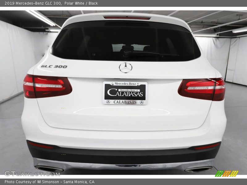 Polar White / Black 2019 Mercedes-Benz GLC 300