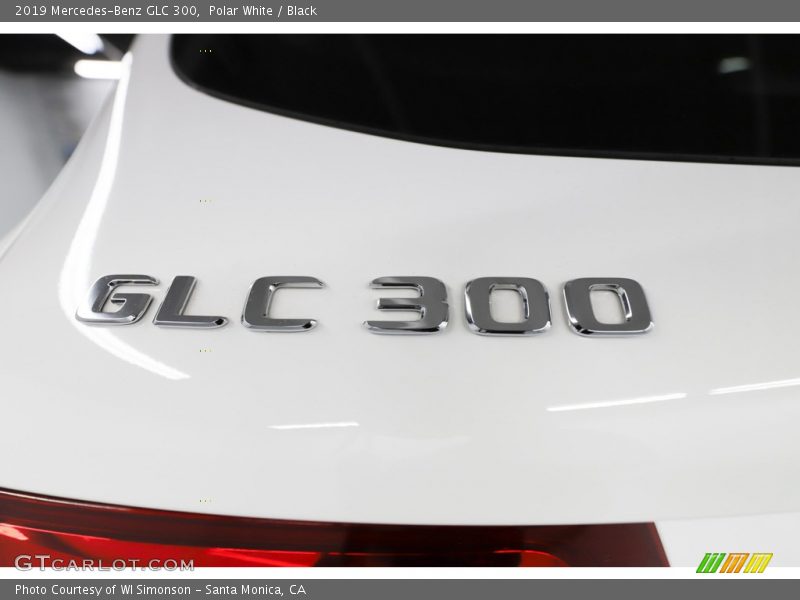 Polar White / Black 2019 Mercedes-Benz GLC 300