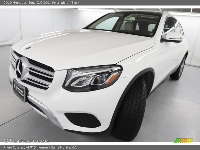 Polar White / Black 2019 Mercedes-Benz GLC 300