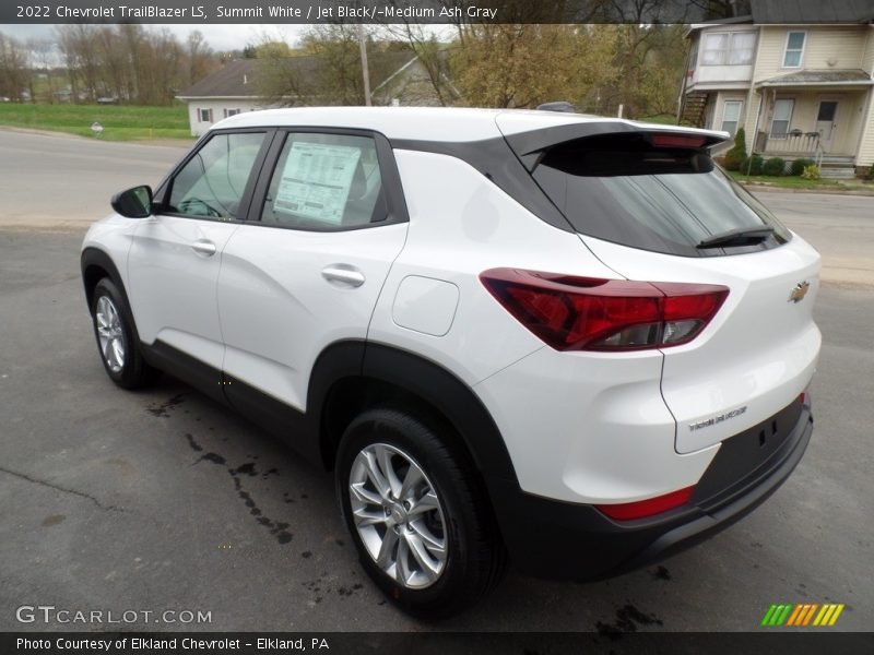 Summit White / Jet Black/­Medium Ash Gray 2022 Chevrolet TrailBlazer LS