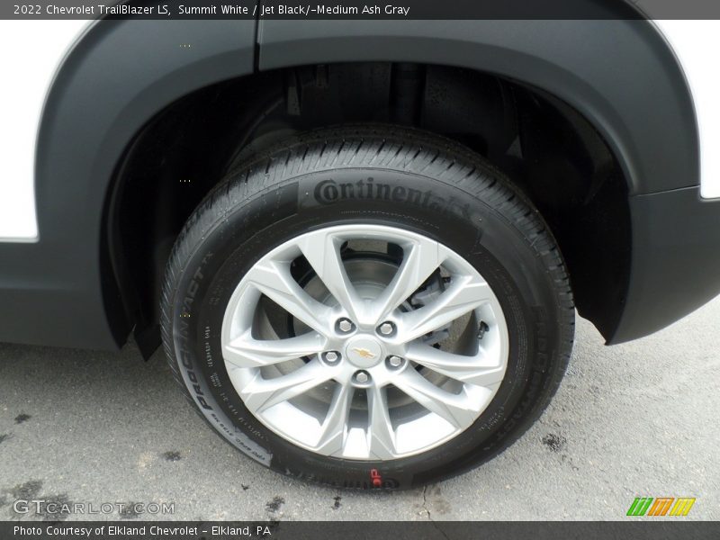Summit White / Jet Black/­Medium Ash Gray 2022 Chevrolet TrailBlazer LS