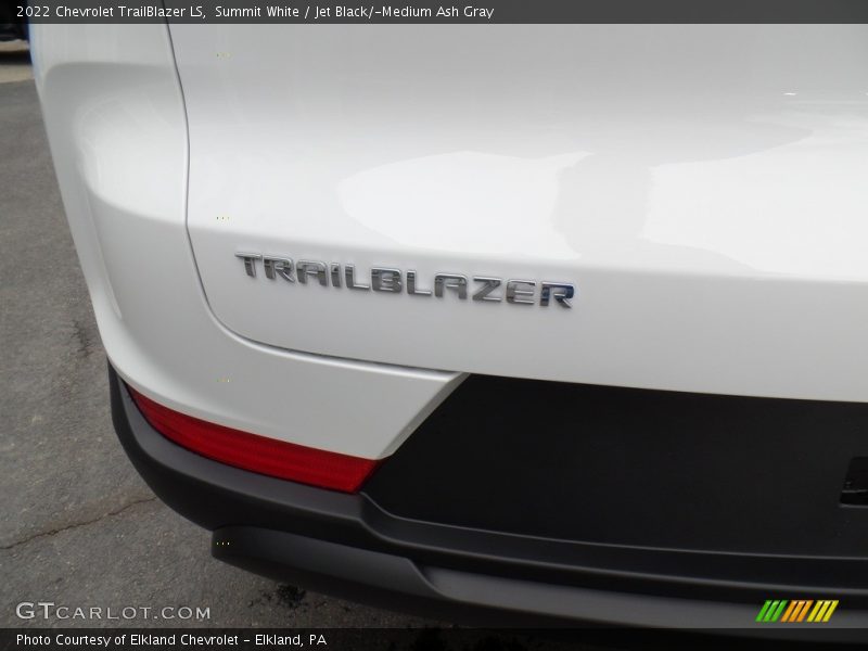 Summit White / Jet Black/­Medium Ash Gray 2022 Chevrolet TrailBlazer LS