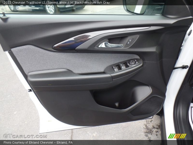 Summit White / Jet Black/­Medium Ash Gray 2022 Chevrolet TrailBlazer LS