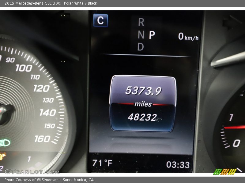 Polar White / Black 2019 Mercedes-Benz GLC 300