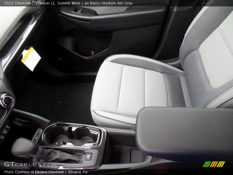 Summit White / Jet Black/­Medium Ash Gray 2022 Chevrolet TrailBlazer LS